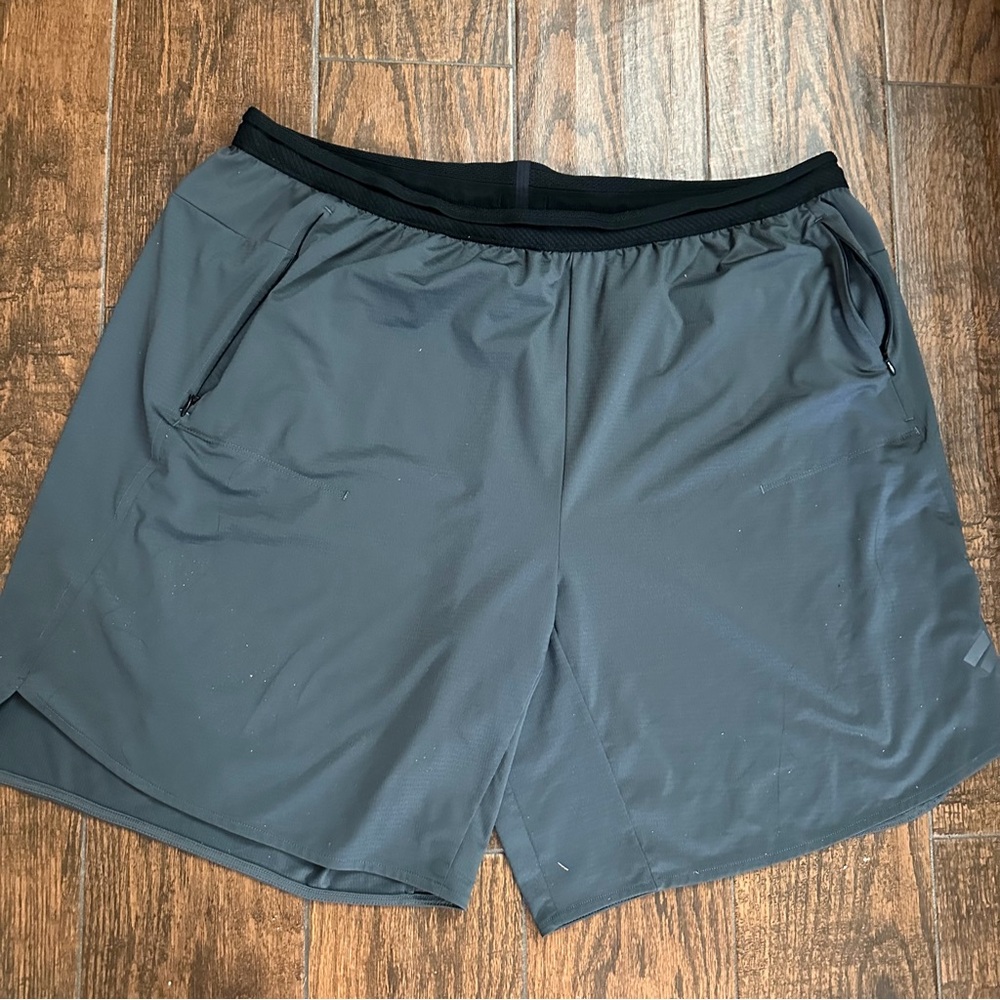 adidas Men's Black and Gray Athletic Shorts